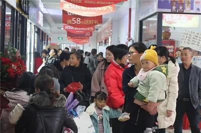 怀化义乌小商品城开业 5小时客流超十万