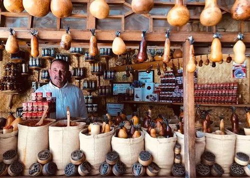 丝路掘金 中塔经贸合作助推中亚商贸中心建设